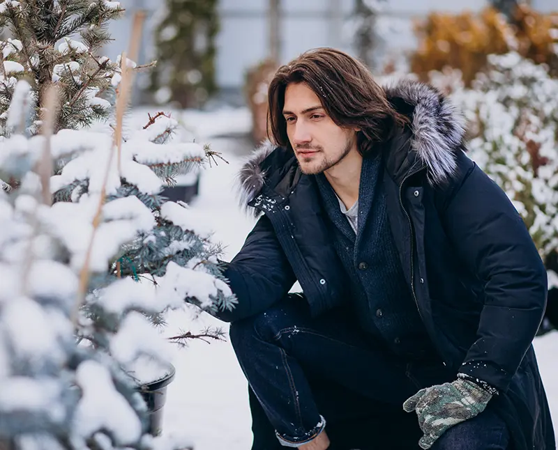 تیپ زمستانی با پالتو سرمه ای